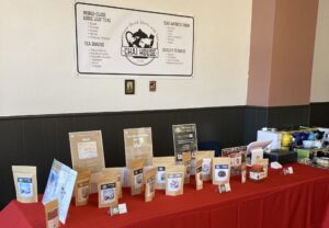 Read more about the article Tea Importer Makes Debut at Fort Atkinson Holiday Market.